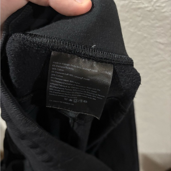 Lululemon Warm Down High Rise Jogger Modal Fleece Casual Pants in Black size 6 - Picture 9 of 10